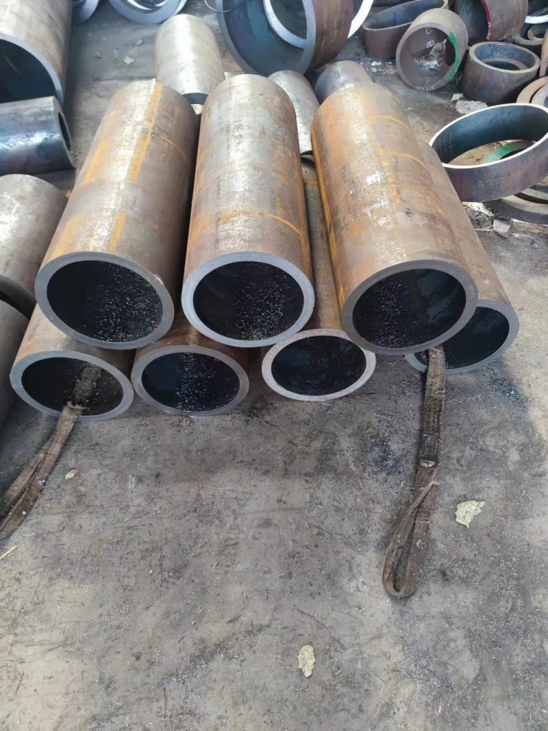 祥云祥云祥云12Cr1MovG无缝钢管切割